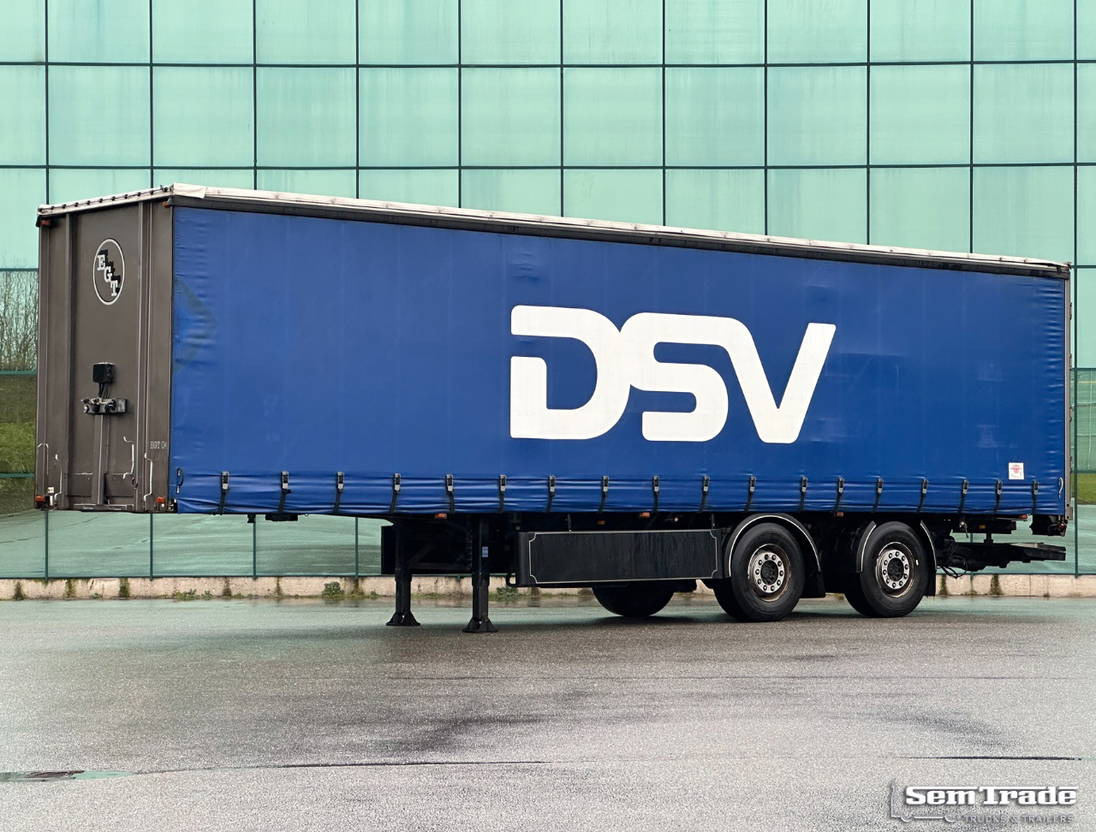 Тентованный полуприцеп Vogelzang City Trailer Steering Axle Tail Lift Sliding Side + Roof Holland-Trail: фото 1 Тентованный полуприцеп Vogelzang City Trailer Steering Axle Tail Lift Sliding Side + Roof Holland-Trail: фото 1