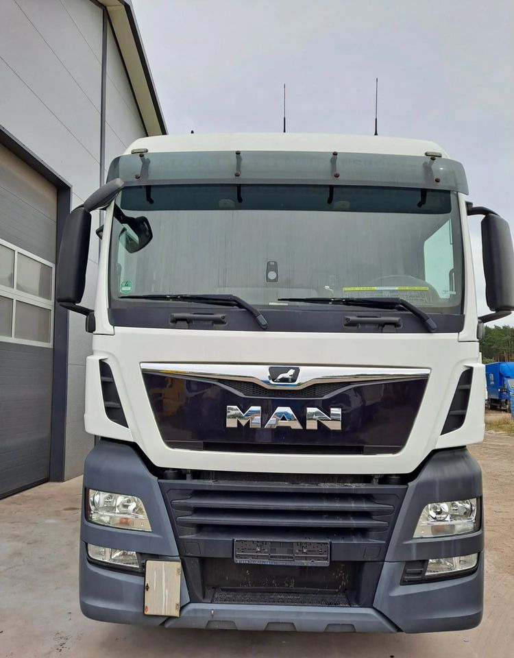MAN TGX 26.460 Chłodnia Izoterma - Рефрижератор: фото 1 MAN TGX 26.460 Chłodnia Izoterma - Рефрижератор: фото 1