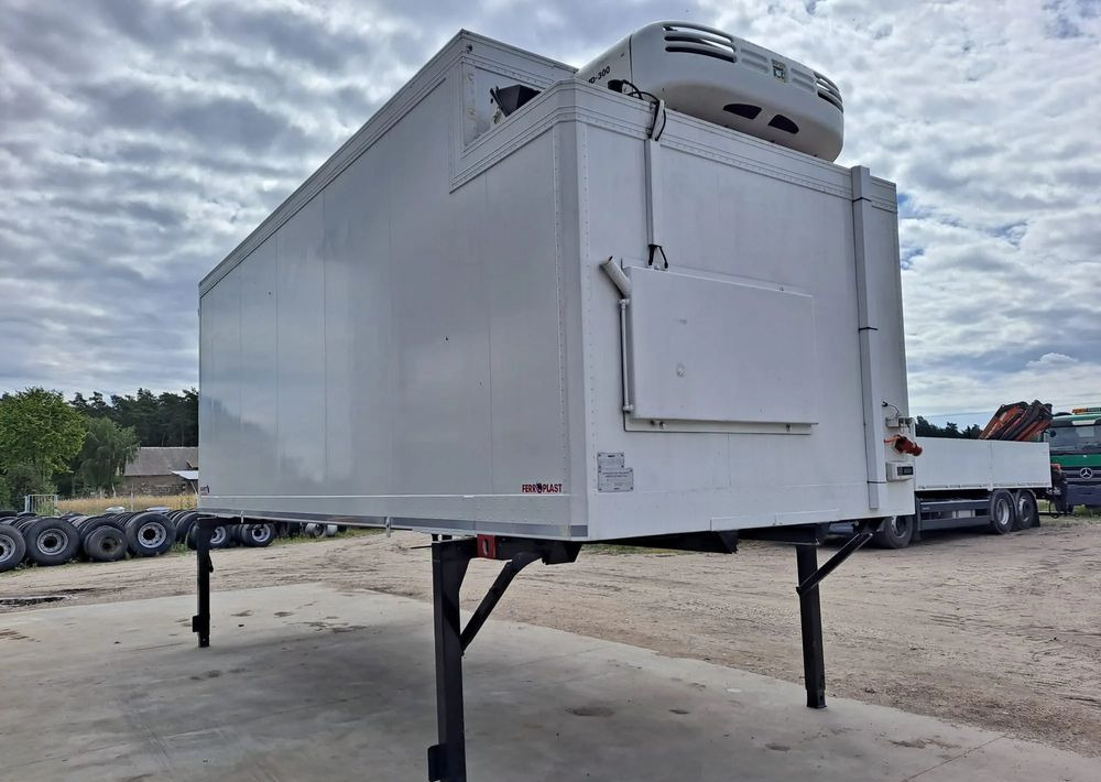 Schmitz Cargobull Kontener chłodnia BDF Thermo King MD300 - Прицеп-рефрижератор: фото 1 Schmitz Cargobull Kontener chłodnia BDF Thermo King MD300 - Прицеп-рефрижератор: фото 1