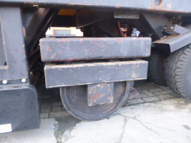 DYNAPAC HR21  Chip Spreader в лизинг DYNAPAC HR21  Chip Spreader: фото 12