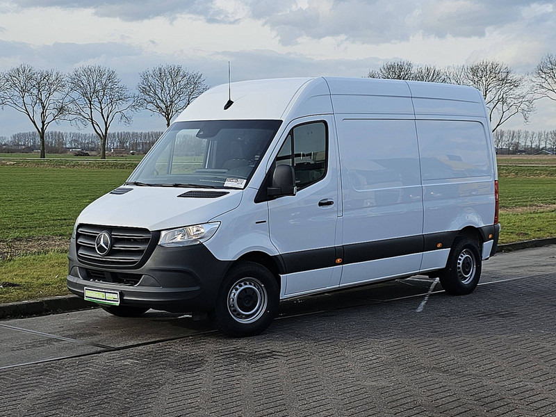 Mercedes-Benz eSprinter L2H2 47 kWh Airco! - Цельнометаллический фургон, Электрический фургон: фото 2 Mercedes-Benz eSprinter L2H2 47 kWh Airco! - Цельнометаллический фургон, Электрический фургон: фото 2