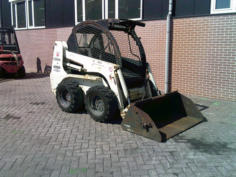 Terex Heman 175 - Мини-погрузчик с бортовым поворотом: фото 4 Terex Heman 175 - Мини-погрузчик с бортовым поворотом: фото 4