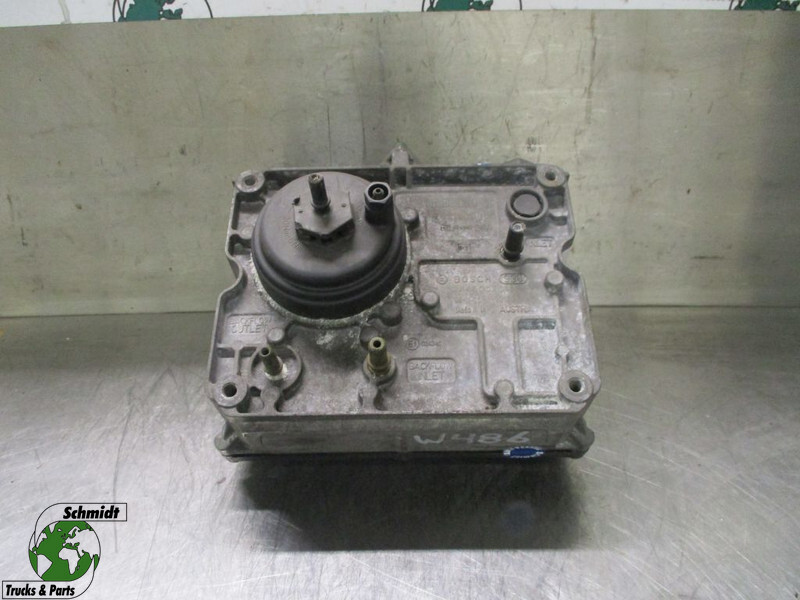 Renault 7422608252 ADBLUE POMP - Топливная система: фото 1 Renault 7422608252 ADBLUE POMP - Топливная система: фото 1