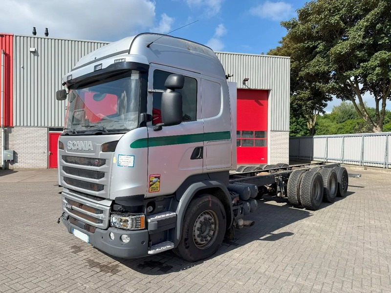Scania R490 / 8X4 / ENGINE RUNNING / RETARDER / 9 TON FRONT AXLE / LIFT+LENKACHSE / AUTOMATIC / EURO-6 / 2017 - Грузовик-шасси: фото 1 Scania R490 / 8X4 / ENGINE RUNNING / RETARDER / 9 TON FRONT AXLE / LIFT+LENKACHSE / AUTOMATIC / EURO-6 / 2017 - Грузовик-шасси: фото 1