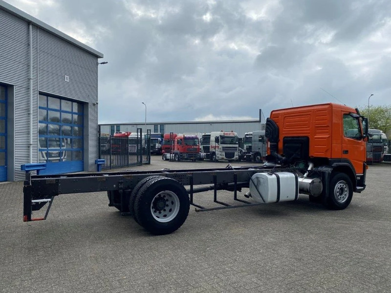 Volvo FM9-260 / HYDRAULICS / NL TRUCK / AUTOMATIC / EURO-3 / 2005 - Грузовик-шасси: фото 5 Volvo FM9-260 / HYDRAULICS / NL TRUCK / AUTOMATIC / EURO-3 / 2005 - Грузовик-шасси: фото 5