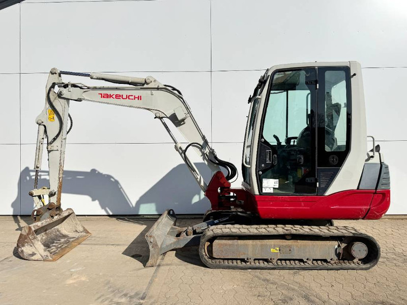 Takeuchi TB235 - Quick Coupler / Hammer Lines - Мини-экскаватор: фото 1 Takeuchi TB235 - Quick Coupler / Hammer Lines - Мини-экскаватор: фото 1