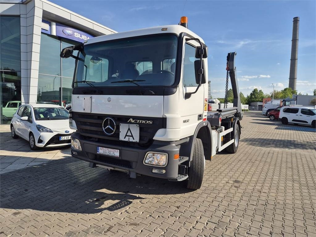 Mercedes-Benz Actros 1832 / FORNAL 180 / 1 OWNER / SERVICED! - Портальный бункеровоз: фото 3 Mercedes-Benz Actros 1832 / FORNAL 180 / 1 OWNER / SERVICED! - Портальный бункеровоз: фото 3