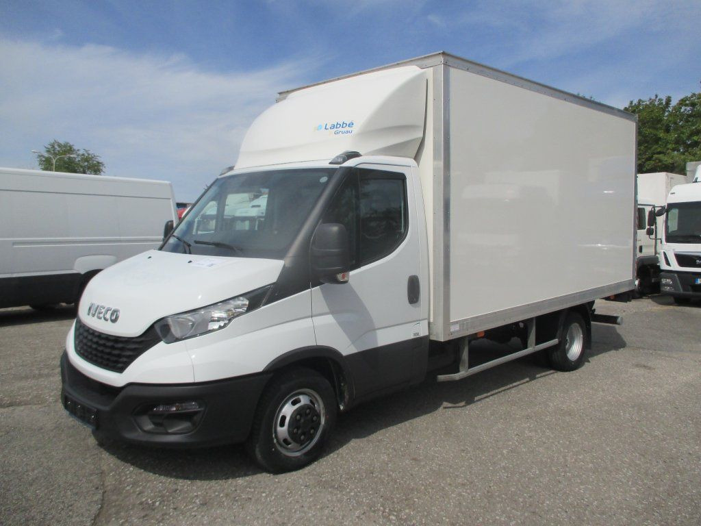 Iveco Daily 35C16 - Фургон с закрытым кузовом: фото 1 Iveco Daily 35C16 - Фургон с закрытым кузовом: фото 1