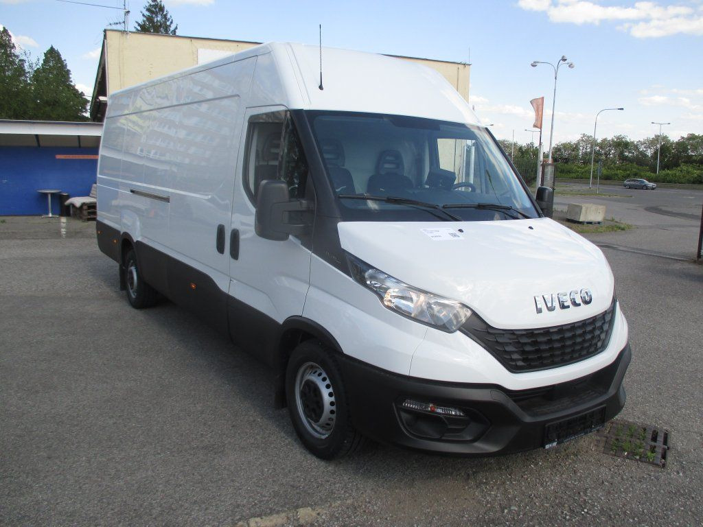 Iveco Daily 35S16 - Цельнометаллический фургон: фото 4 Iveco Daily 35S16 - Цельнометаллический фургон: фото 4