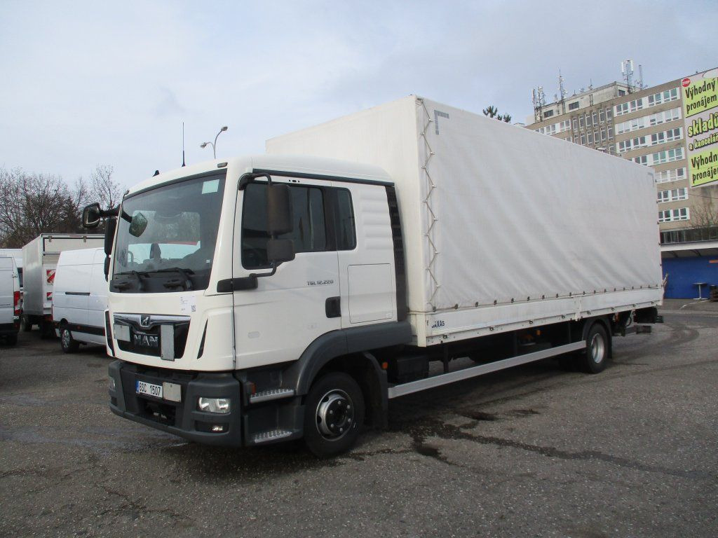 MAN TGL 12.220 - Тентованный грузовик: фото 1 MAN TGL 12.220 - Тентованный грузовик: фото 1