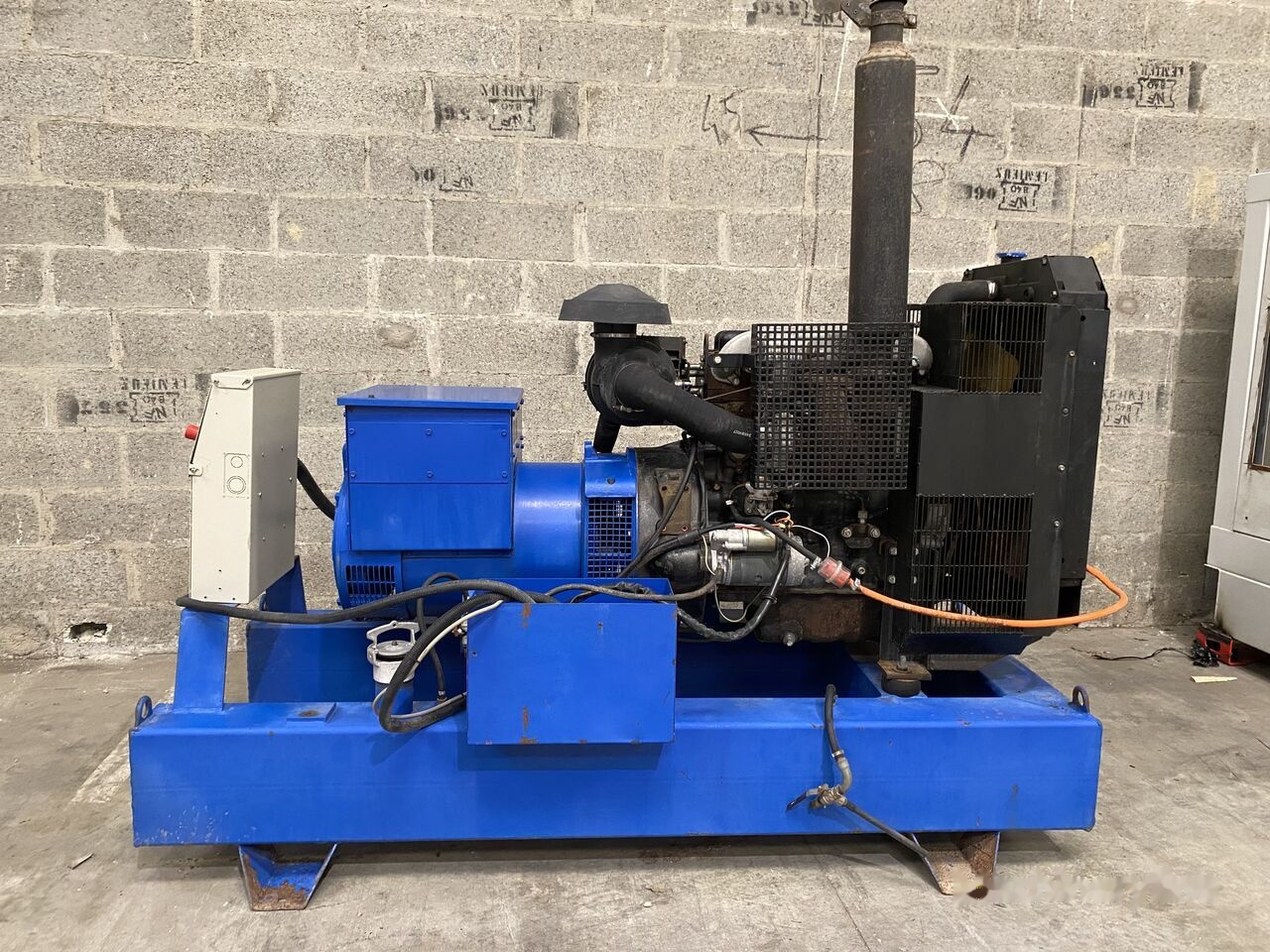 Perkins 50 kVa - Электрогенератор: фото 1 Perkins 50 kVa - Электрогенератор: фото 1