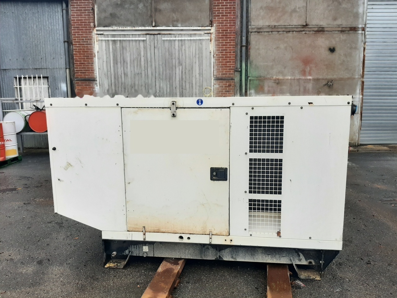 SDMO 80 kVa John Deere - Электрогенератор: фото 1 SDMO 80 kVa John Deere - Электрогенератор: фото 1