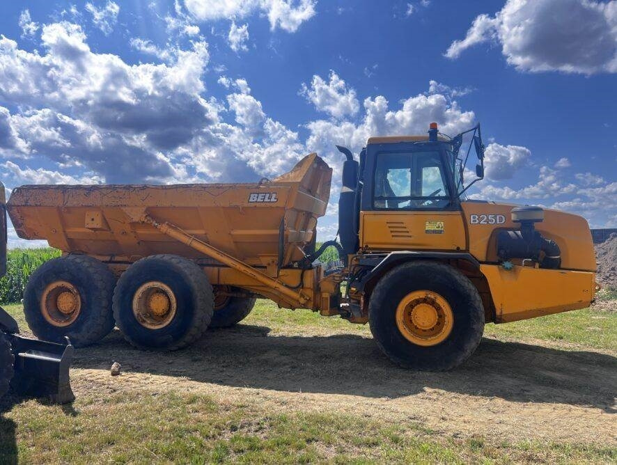 Bell B25D  - Сочленённый самосвал: фото 1