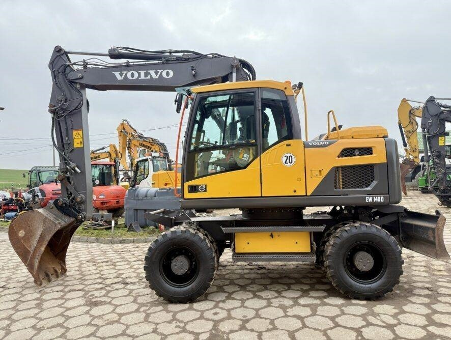 Volvo EW140D  - Колёсный экскаватор: фото 1