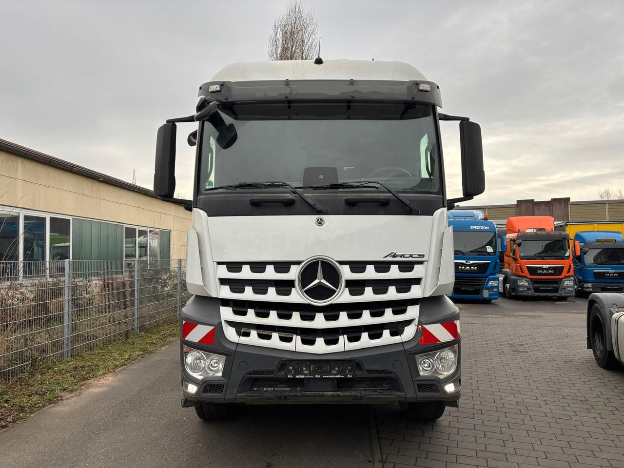 Mercedes-Benz MP V 1845 4x4/Retarder/Kipphydraulik - Тягач: фото 4 Mercedes-Benz MP V 1845 4x4/Retarder/Kipphydraulik - Тягач: фото 4