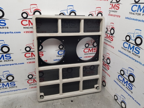 Case International 585, 885, 685, 785, 885, 268 Front Grill, Grille 3121668r1 - Решётка радиатора: фото 1 Case International 585, 885, 685, 785, 885, 268 Front Grill, Grille 3121668r1 - Решётка радиатора: фото 1