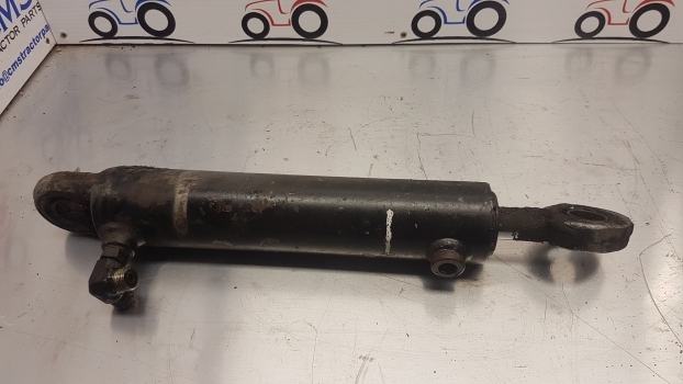 Case New Holland T6 , T7 , Tm, Puma And Mxm Series Steering Ram 5198883 - Рулевое управление для Тракторов: фото 1