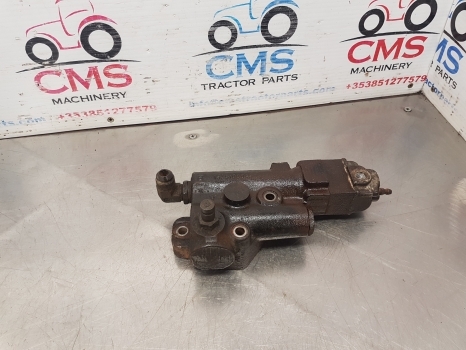 Claas Ares 836, 816, 610rz Trailer Brake Valve Parts 153108045, 6005021939 - Тормозной клапан для Тракторов: фото 1 Claas Ares 836, 816, 610rz Trailer Brake Valve Parts 153108045, 6005021939 - Тормозной клапан для Тракторов: фото 1