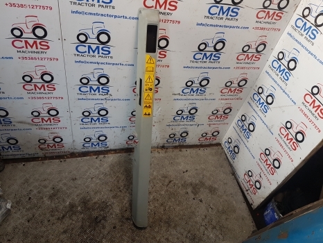 Claas Arion 640, Axion 500, 600 Cab Trim Panel Lhs 0021955902, 21955902 - Кабина и интерьер для Тракторов: фото 1 Claas Arion 640, Axion 500, 600 Cab Trim Panel Lhs 0021955902, 21955902 - Кабина и интерьер для Тракторов: фото 1