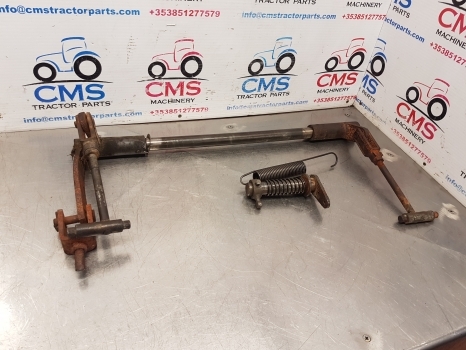 Claas Axos 340 Cx, Celtis, Ergos Parking Brake Lever 7700061065, 7700068412 - Детали тормозной системы для Тракторов: фото 1