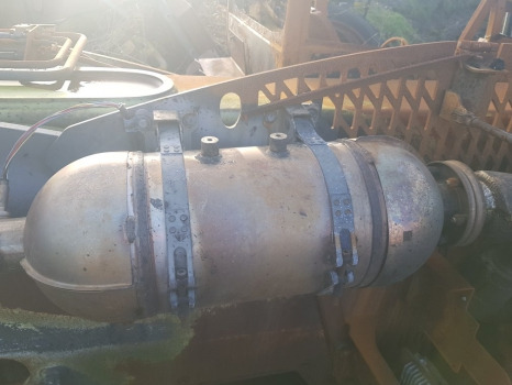 Claas Scorpion 736, 732, 741, 746, 635, 1033 Catalytic Silencer 0019850290 - Выхлопная система: фото 1 Claas Scorpion 736, 732, 741, 746, 635, 1033 Catalytic Silencer 0019850290 - Выхлопная система: фото 1