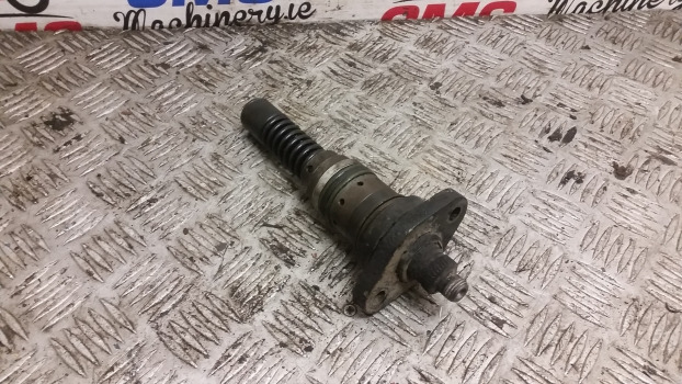 Deutz Agrotron 100, 120, 135, 150, 160, 175, 195, 200 Mk3 Injector Pump 02111335 - Распределитель впрыска: фото 1 Deutz Agrotron 100, 120, 135, 150, 160, 175, 195, 200 Mk3 Injector Pump 02111335 - Распределитель впрыска: фото 1
