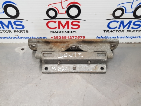 Deutz Agrotron M620, M, 6 Bonnet, Hood Hinge Support Assy 0.013.0881.0/40 - Кузов и экстерьер: фото 1 Deutz Agrotron M620, M, 6 Bonnet, Hood Hinge Support Assy 0.013.0881.0/40 - Кузов и экстерьер: фото 1