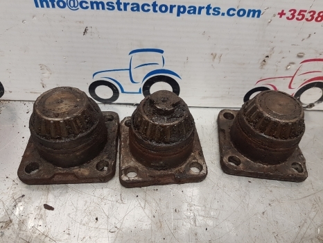 Deutz Agrotron, Same, Lamborgini 150 Front Axle King Pin Set 04415111, Apl2045 - Передняя ось для Тракторов: фото 1 Deutz Agrotron, Same, Lamborgini 150 Front Axle King Pin Set 04415111, Apl2045 - Передняя ось для Тракторов: фото 1