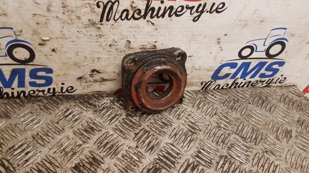 Deutz Dx 3.90, 3.70, 6807, 7007, 7200 Pto Shaft Transmission Cover 04355612 - Трансмиссия для Тракторов: фото 1