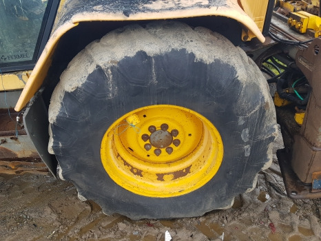 Fermec 860 Rear Wheel Pair 18.4-26 - Колесо для Сельскохозяйственной техники: фото 1 Fermec 860 Rear Wheel Pair 18.4-26 - Колесо для Сельскохозяйственной техники: фото 1