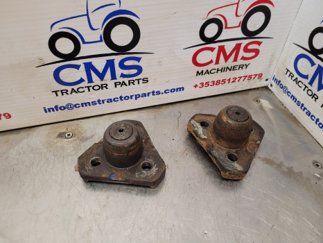 Ford 10 Series 6410 Front Axle King Pin Pair Car115729, K395035, 115729 - Подвеска: фото 1