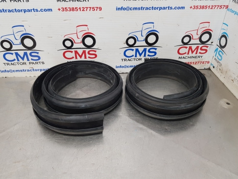 Ford 1000, 600 Series, 4000, 4600 Mudguard Rubber Gasket Pair 81825478 - Крыло: фото 1 Ford 1000, 600 Series, 4000, 4600 Mudguard Rubber Gasket Pair 81825478 - Крыло: фото 1
