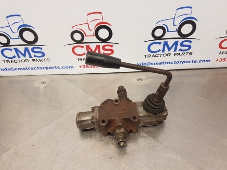 Ford 2000, John Deere, Massey Ferguson Monoblock One Section Valve 00000 - Гидравлический клапан для Тракторов: фото 1 Ford 2000, John Deere, Massey Ferguson Monoblock One Section Valve 00000 - Гидравлический клапан для Тракторов: фото 1