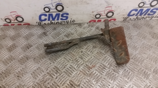 Ford 40 Series, 7840, 7740, 8240, 8340 Brake Pedal Left F0nn2a186aa20m - Детали тормозной системы для Тракторов: фото 1 Ford 40 Series, 7840, 7740, 8240, 8340 Brake Pedal Left F0nn2a186aa20m - Детали тормозной системы для Тракторов: фото 1