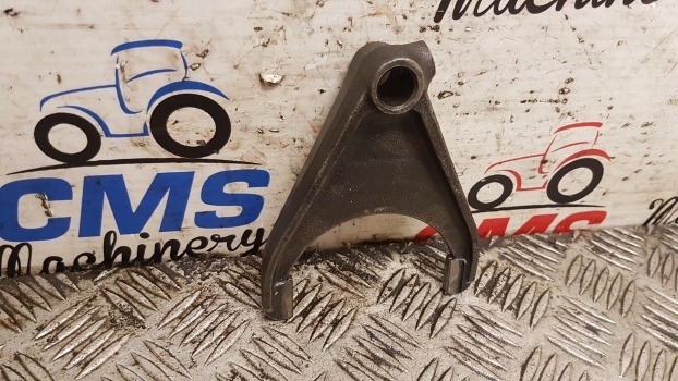 Ford 4550, 420, 550, 555, 535 Transmission Control Fork C5nn7n236b, 81814049 - Трансмиссия для Экскаваторов-погрузчиков: фото 1 Ford 4550, 420, 550, 555, 535 Transmission Control Fork C5nn7n236b, 81814049 - Трансмиссия для Экскаваторов-погрузчиков: фото 1