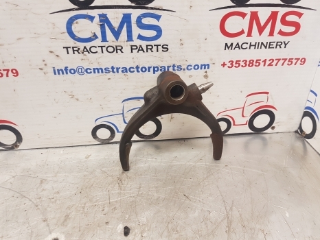Ford 4630, 3930, 4830, 5030, 445c Transmission Shift Control Fork K3660229201 - Трансмиссия для Тракторов: фото 1 Ford 4630, 3930, 4830, 5030, 445c Transmission Shift Control Fork K3660229201 - Трансмиссия для Тракторов: фото 1