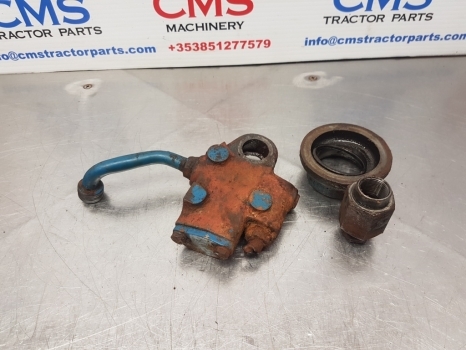 Ford 5000, 7600, 6600, 6700 Hydraulic Valve, Oil Cooler D6nnk910b, D6nnk910a - Гидравлический клапан для Тракторов: фото 1 Ford 5000, 7600, 6600, 6700 Hydraulic Valve, Oil Cooler D6nnk910b, D6nnk910a - Гидравлический клапан для Тракторов: фото 1