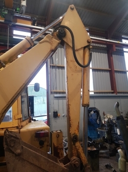 Ford 550 1970-1980 Backhoe Arms And Rams - Стрела для Экскаваторов-погрузчиков: фото 1