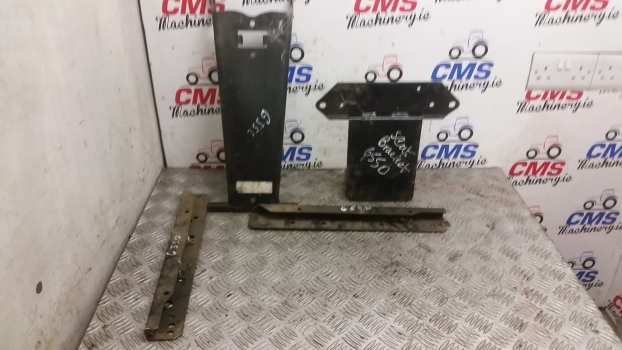 Ford 555c, 655c, 555d, 575d, 655d, 675d Seat Brackets E8nna464aa, 83971793 - Сиденье для Тракторов: фото 1 Ford 555c, 655c, 555d, 575d, 655d, 675d Seat Brackets E8nna464aa, 83971793 - Сиденье для Тракторов: фото 1