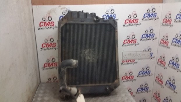 Ford 5640, 6640, 7740 Engine Water Cooling Radiator 82015101, 82010660 - Радиатор для Тракторов: фото 1 Ford 5640, 6640, 7740 Engine Water Cooling Radiator 82015101, 82010660 - Радиатор для Тракторов: фото 1