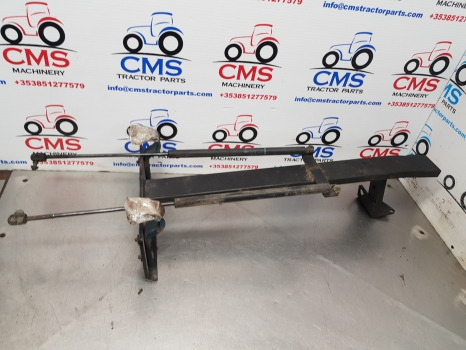 Ford 6635, 35, Fiat Tl Series, Bonnet Support Assy 5176495, 5166403 - Кузов и экстерьер: фото 1 Ford 6635, 35, Fiat Tl Series, Bonnet Support Assy 5176495, 5166403 - Кузов и экстерьер: фото 1