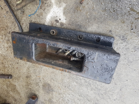Ford 6635 Fiat L95 New Holland Tl100 Front Weight Carrier 5199414, 5172314 - Противовес: фото 1 Ford 6635 Fiat L95 New Holland Tl100 Front Weight Carrier 5199414, 5172314 - Противовес: фото 1