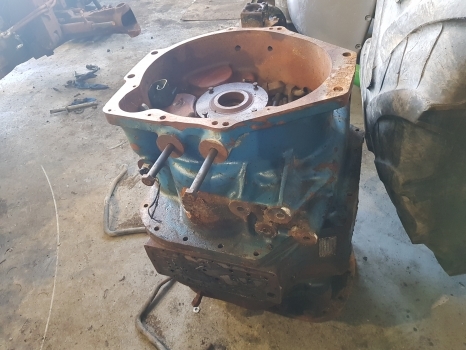 Ford 8530, 8630, 8730, 8830 Transmission Housing Powershift 81867871, F0nn7003ba - Коробка передач для Тракторов: фото 1