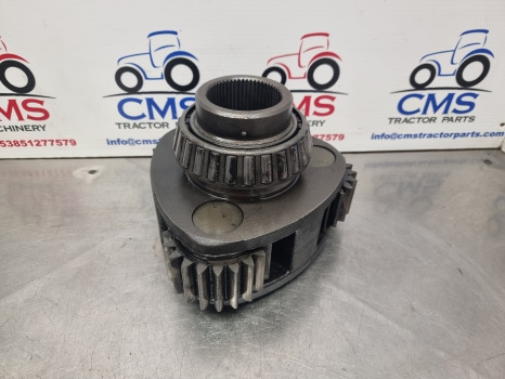 Ford New Holland 10, 40 Ser. 7810, 7910 Rear Axle Pinion Carrier 81820825 - Задняя ось: фото 1 Ford New Holland 10, 40 Ser. 7810, 7910 Rear Axle Pinion Carrier 81820825 - Задняя ось: фото 1