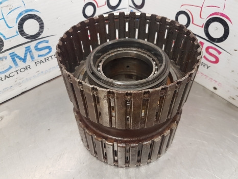 Ford New Holland 40 And Ts Series Rear Clutch Housing Rusty 82036853, 82016096 - Сцепление и запчасти: фото 1 Ford New Holland 40 And Ts Series Rear Clutch Housing Rusty 82036853, 82016096 - Сцепление и запчасти: фото 1