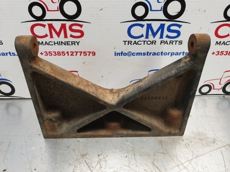 Ford New Holland 60,m,tm And Mxm Bonnett Bracket 82000442,82004663 - Капот для Тракторов: фото 1