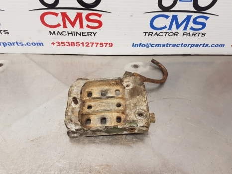 John Deere 2030, 2130, 2140, 2040 Fuel Filter Housing Ar50040, Re28535, Ar50041 - Топливный фильтр для Сельскохозяйственной техники: фото 1 John Deere 2030, 2130, 2140, 2040 Fuel Filter Housing Ar50040, Re28535, Ar50041 - Топливный фильтр для Сельскохозяйственной техники: фото 1
