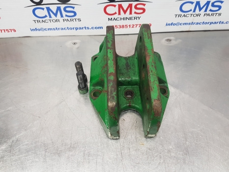 John Deere 6000, 6010,  6020 Series Top Link Bracket L78801, L78802 - Подвеска: фото 1