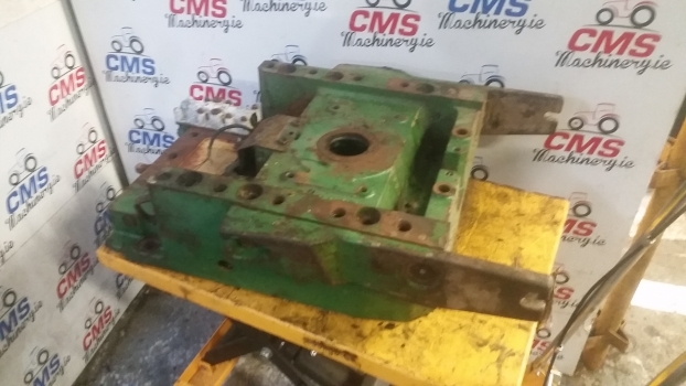 John Deere 6100, 6200, 6300, 6400, 6500  Rear Pto Housing Al76176, L76333 - Трансмиссия для Тракторов: фото 1