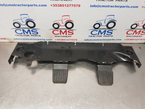 John Deere 6115m, 6m, 6r Series, Radiator Carrier Support Al206109 - Радиатор: фото 1 John Deere 6115m, 6m, 6r Series, Radiator Carrier Support Al206109 - Радиатор: фото 1